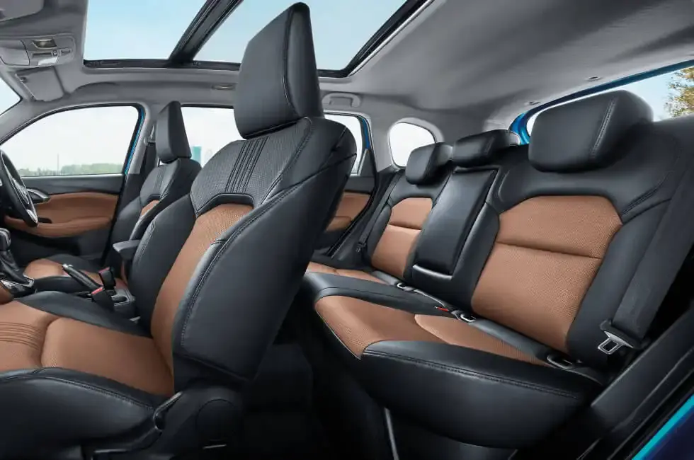 Urban Cruiser Hyryder interior 6